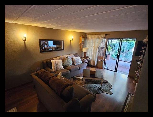 3 BEDROOM CLUSTER FOR SALE IN ATLASVILLE